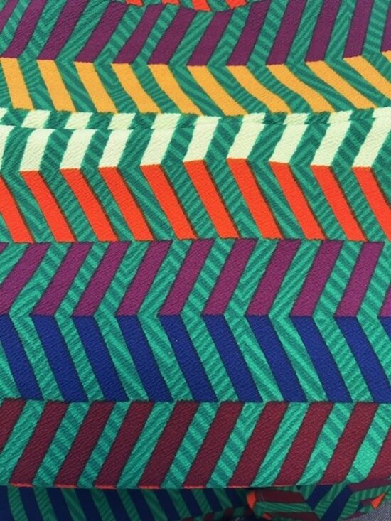 LuLaRoe Cassie Bodycon Pencil Skirt Large Zig Zag Geometric Chevron Artsy - Picture 1 of 3